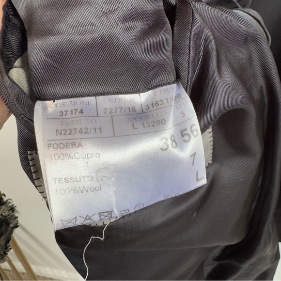 Canali 100% Wool Light and Dark Gray Micro Check Classic 2 Button Blazer Sz 46L - Picture 12 of 12